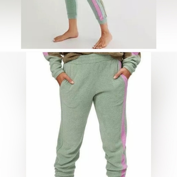 Intimately FREE PEOPLE Blue Monday Fleece Joggers In Valley Girl Green 💚 - Picture 2 of 2